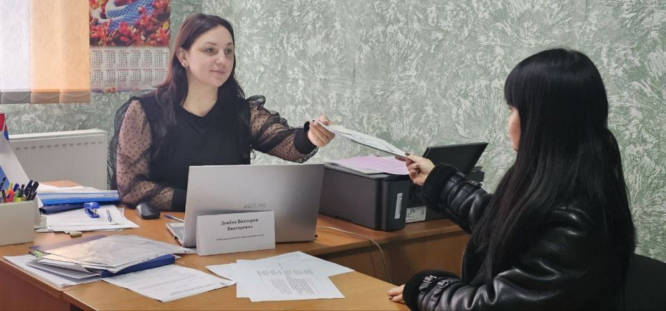 Начальник Дудчинского территориального отдела Виктория Довбня провела личный прием граждан