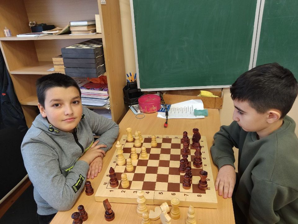 � ���������������� ����� � 1 ��������� ��������� ������, � ������� ��������� ������� "������ ���������" �� ����� � 1 � "������ ���������" �� ����� � 2