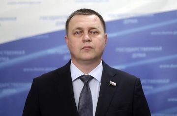 Уважаемый Игорь Юрьевич!. От имени всего коллектива Государственного унитарного предприятия «ОБЛВОДОКАНАЛ» и от себя лично примите самые искренние и тёплые поздравления с Днём рождения! Ваш жизненный и профессиональный путь...