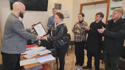 Сотруднице «Экологического оператора» вручили благодарность от Администрации Президента РФ за вклад в подготовку к празднованию 80-летия Великой Победы