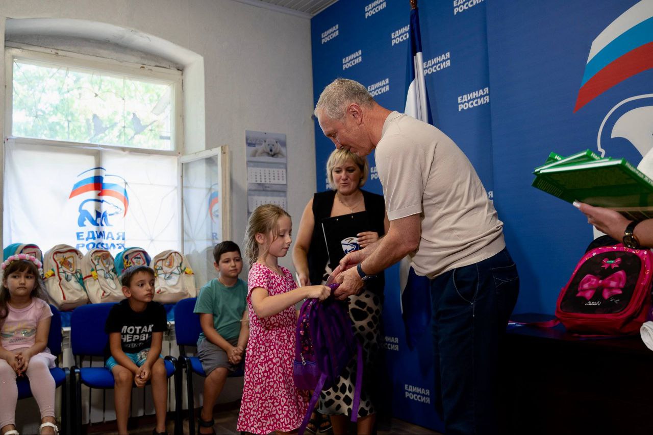 Ольга Осипенко: Поздравляю Херсонское региональное отделение «Единой России» с трёхлетием!