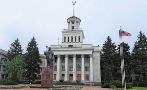 В Новой Каховке состоялась внеочередная сессия Совета депутатов: одобрен проект нового устава города!