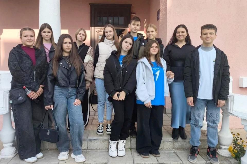 Как молодежь Херсонщины помогает пенсионерам и пострадавшим от ударов ВСУ