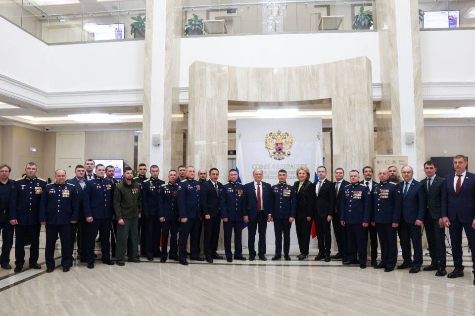 Рамиль Замалетдинов: День Героев Отечества.. Сегодня чествуют Героев Советского Союза, Героев Российской Федерации, кавалеров ордена Святого Георгия и ордена Славы