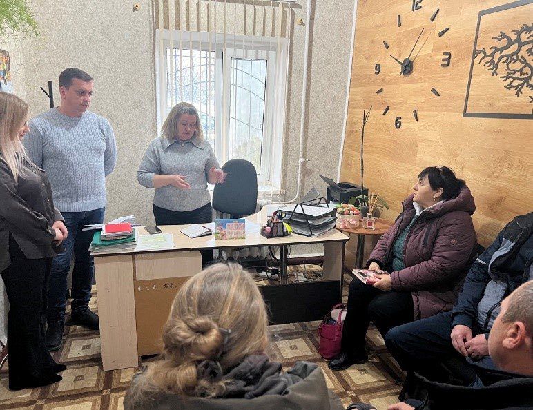 Специалистами отделения ГКУ ХО «Центр занятости населения Херсонской области» в Чаплынском муниципальном округе совместно с представителями ГКУ ХО «Управление труда и социальной защиты» Чаплынского МО и УФНС России по ХО...