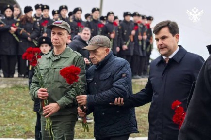 В Геническом округе почтили память героев