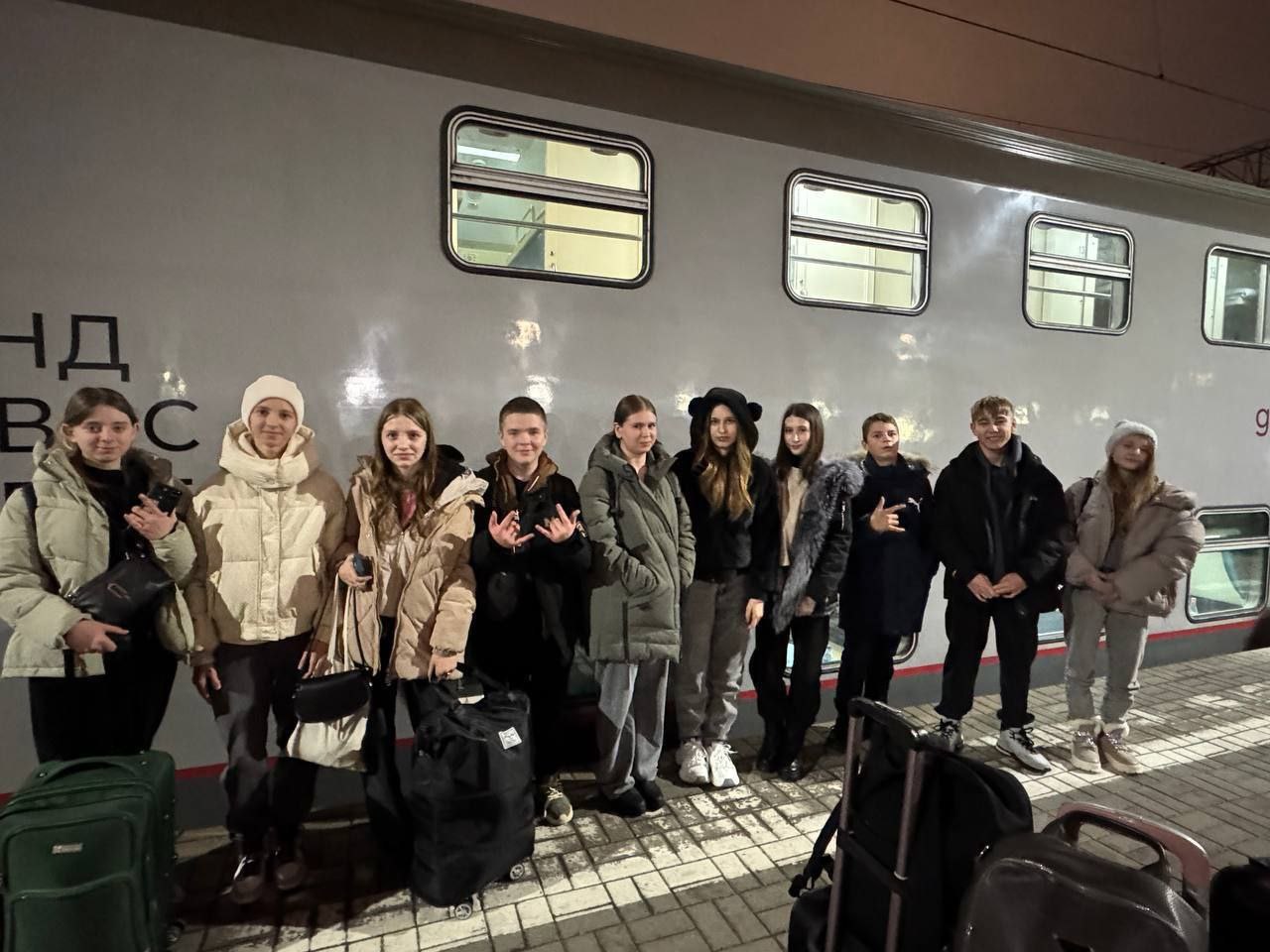 От Москвы до вотчины Деда Мороза: новогодняя сказка для молодёжи Голопристанского округа