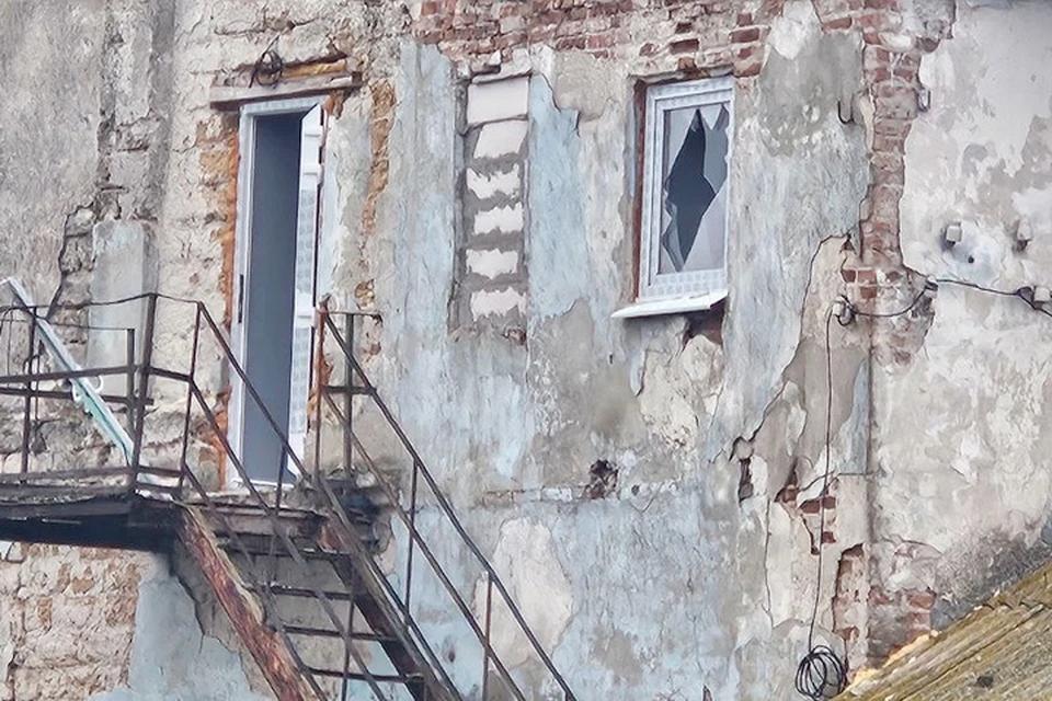 Появились фото последствий налета дронов ВСУ на Геническ