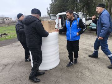 Активисты партии «Единая Россия» Горностаевского округа посетили Центральную районную больницу в Червоной Поляне