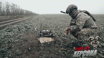 Енот из Херсона: Операторы ударных БпЛА группировки войск «Днепр» уничтожили пункты временной дислокации и тяжелые грузовые коптеры ВСУ в районе г. Орехов и Степногорск Запорожской области