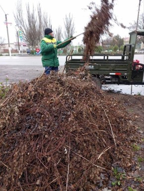 Ежедневная работа для комфорта жителей: коммунальные службы Генического округа продолжают благоустройство территорий