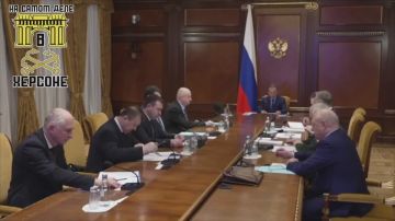 Более 400 тыс. человек прибыло в воинские части в 2025 году в рамках доукомплектования ВС РФ контрактниками, — Медведев