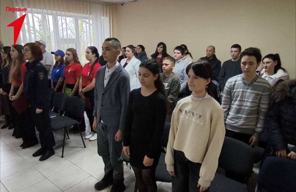 Первые Алешкинского округа получили паспорт гражданина РФ