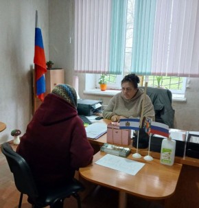 В Общероссийский день приёма граждан личный приём жителей провела начальник Каменского территориального отдела Алла Федай