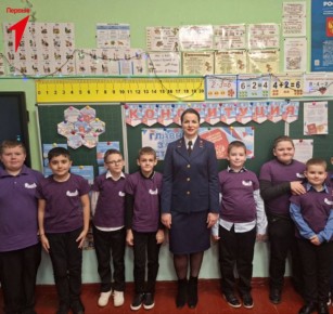 Первые и Орлята России отметили День Конституции