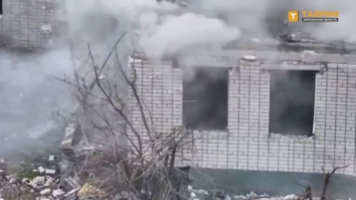 Расчет ударных БПЛА группировки войск "Днепр" уничтожил бронетранспортер BvS 10 и склад продовольствия ВСУ в Херсонской области