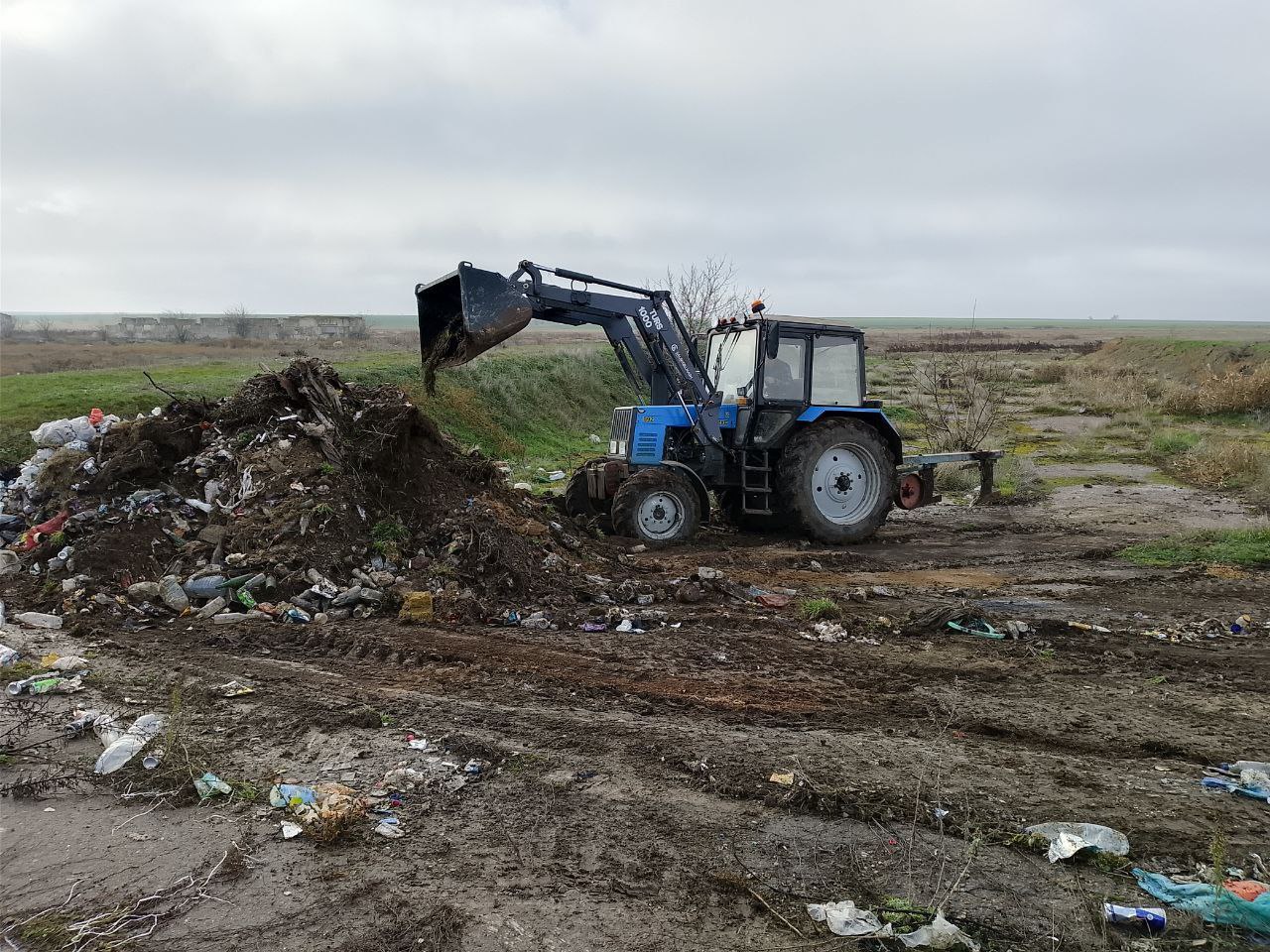 На территории Новопокровского территориального отдела проведена важная работа по ликвидации несанкционированной свалки