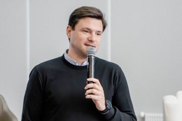 В Творческом поселке «Счастливцево» обсудили будущее молодёжной политики Херсонщины