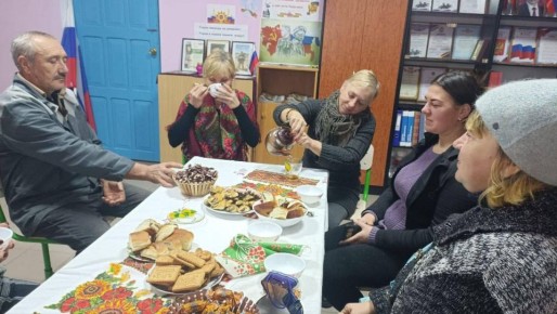 В Богдановке к Международному дню чая устроили познавательные чайные посиделки