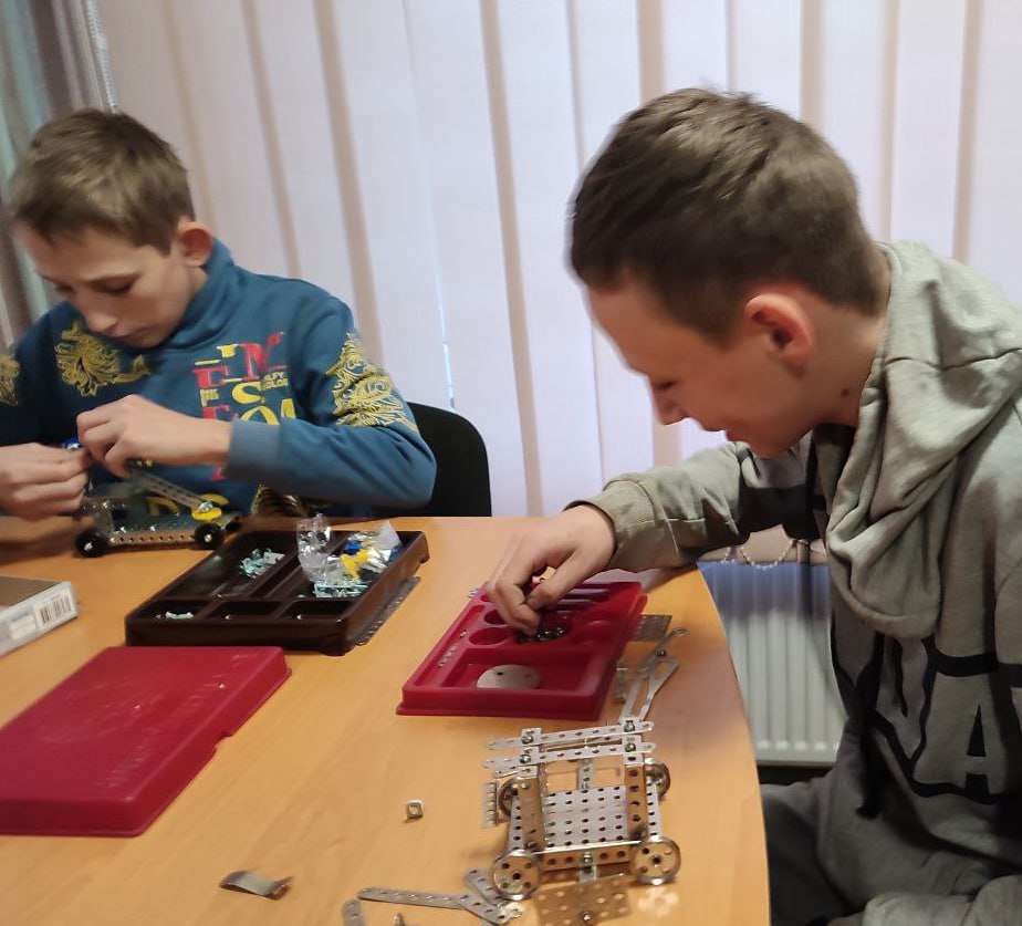 В сельский Дом культуры с. Долинское доставили гуманитарную помощь