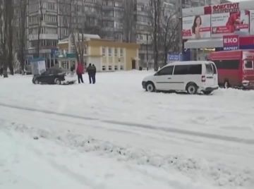 Херсон зимой 2009 года. Таким он был — снежный, живой, спокойный