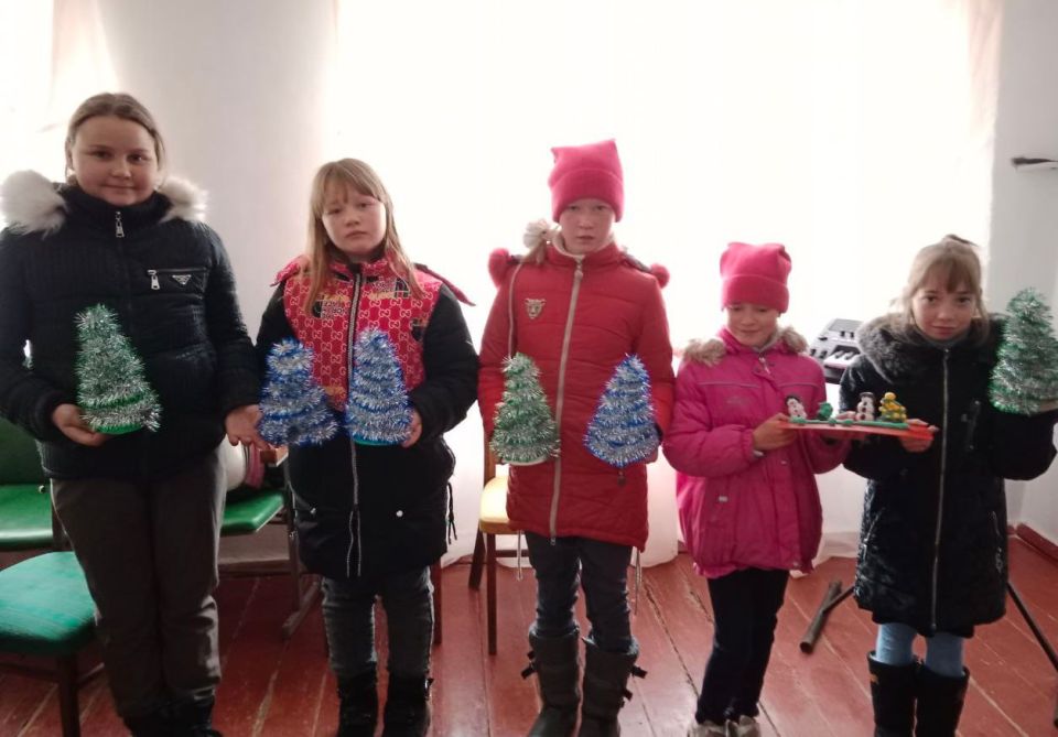 Новый год - это не только время подарков и исполнение желаний, но и прекрасная возможность проявить фантазию и украсить свой дом уникальными поделками