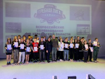 В Скадовске прошли захватывающие областные соревнования по гребному спорту – "Школьная гребная лига", а также Первенство Херсонской области среди юношей и девушек до 17 лет в дисциплине "гребля-индор"! Соревнования...