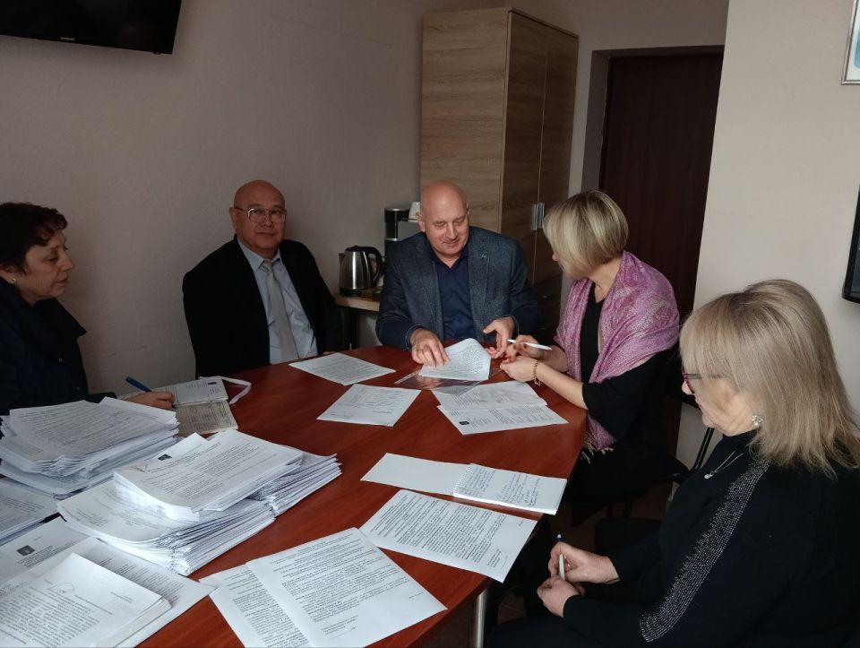 �������� ��������� ���� � ��������������� ������: ����� � �����