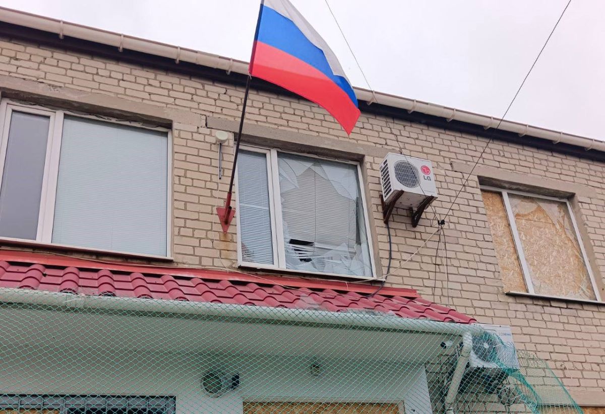 За последние 24 часа в результате обстрелов в Херсонской области повреждены жилые дома и автомобили в нескольких сёлах