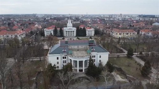 Дорогие новокаховчане!. Новая Каховка принимает участие во Всероссийском конкурсе видеороликов «Память в архитектуре», организованном партией «Единая Россия»