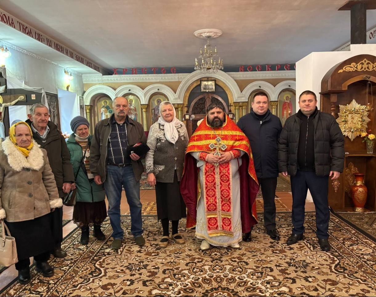 В храме Святой великомученицы Варвары прошло торжественное богослужение