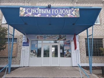 В Васильевском Доме культуры и здании администрации к Новому году был проведён косметический ремонт