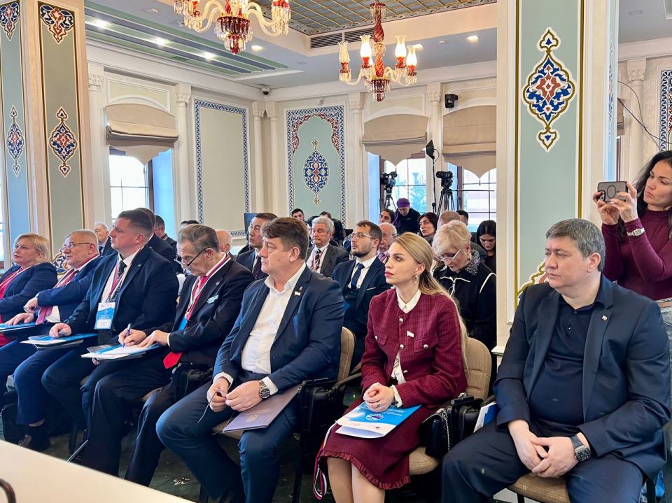 18 ������� � �����������, � ���������-���� �������� ������, ��������� ������������� ������� ���� ��������� ������ �������� ����� � ������������������ �� �������