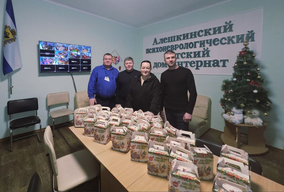 «Единая Россия» передала подарки воспитанникам Алешкинского психоневрологический детского дома-интерната в Скадовске