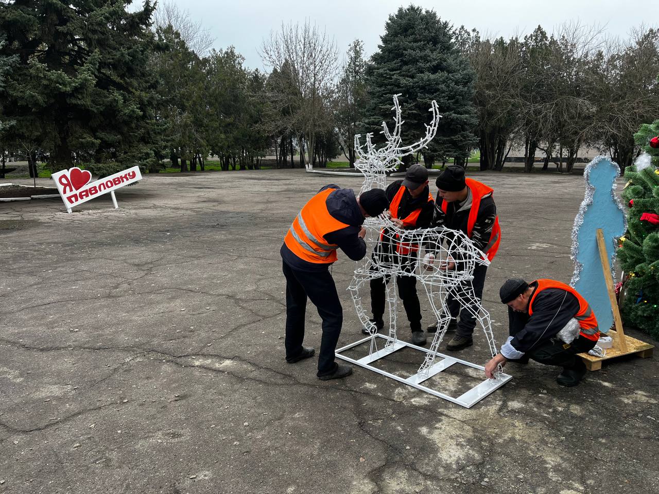 Работы по благоустройству и подготовке к праздникам продолжаются во всех населённых пунктах округа