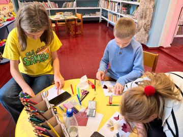 В Скадовской детской библиотеке прошёл творческий мастер-класс «Спасибо за жизнь»