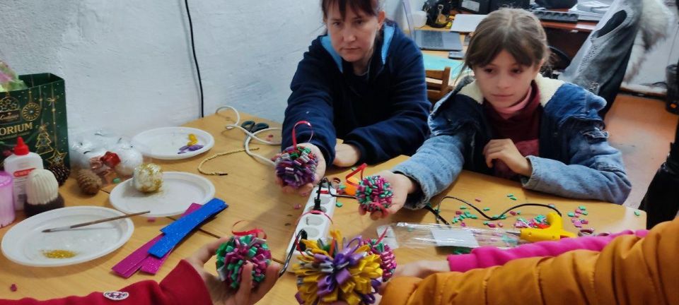 В Нижнесерогозском центре культуры и досуга праздник творчества и мастерства: «Что за чудо из чудес»