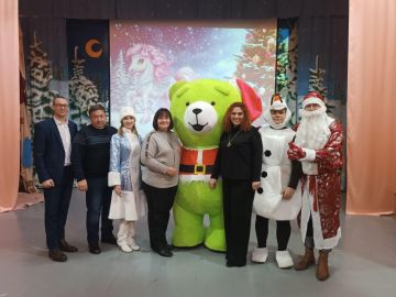 Щербиновский район Кубани доставил Новогодние подарки в Геническ