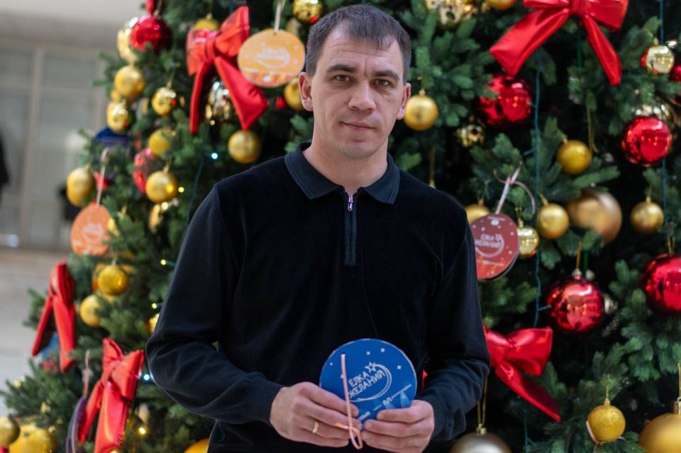 Рамиль Замалетдинов: В этом году депутаты Херсонской областной Думы вновь присоединилась к самой праздничной и доброй акции — Ёлка Желаний
