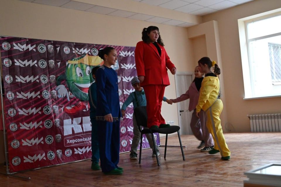 Праздник юмора в Скадовске: 1/8 финала Херсонской юниор-лиги КВН (Зимний Кубок)