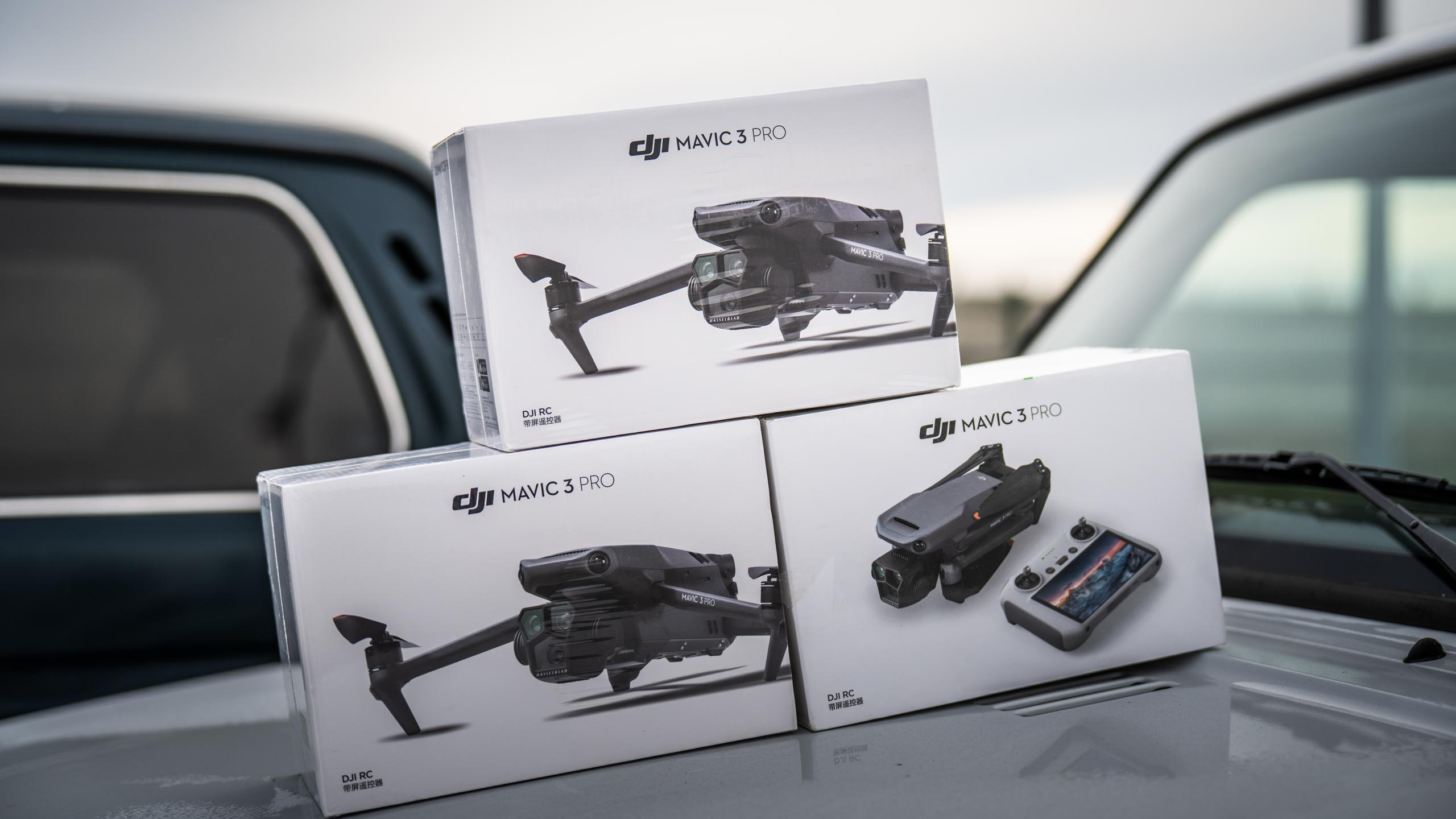 Владимир Сальдо передал бойцам на Херсонском направлении партию дронов и автомобилей