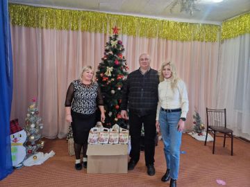 Подарки от шефского региона для малышей ТУ «Лазурное»