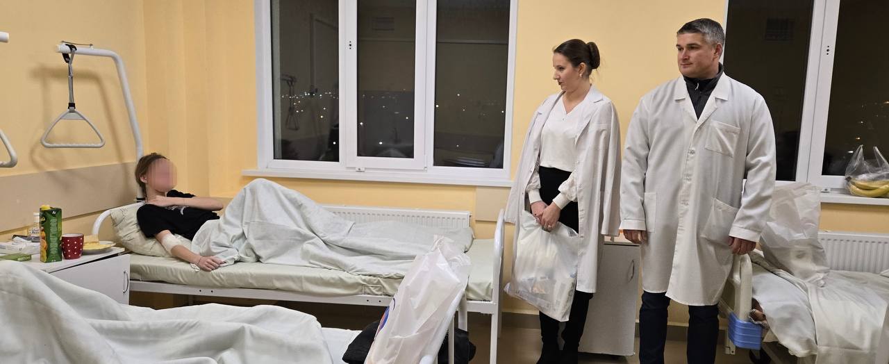 Пострадавших во время теракта в Хорлах навестили в крымских больницах