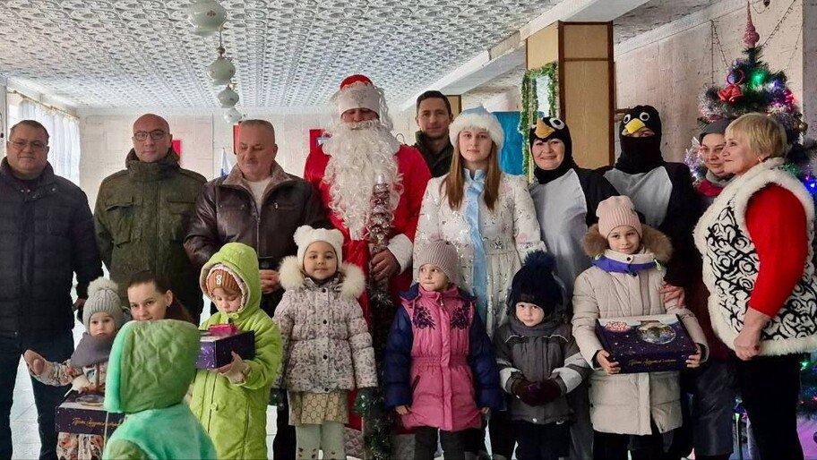 Сотрудники СК России поздравили школьников Каланчакского округа с Новым годом