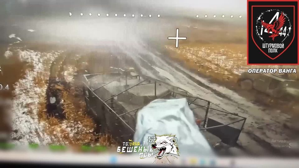 ������ ���� ���������� ����� ������� ��������� ���� ��������� ������� ���������� �� ���� ������������� ����������� - ������������ HMMWV (������) � ���������� ������