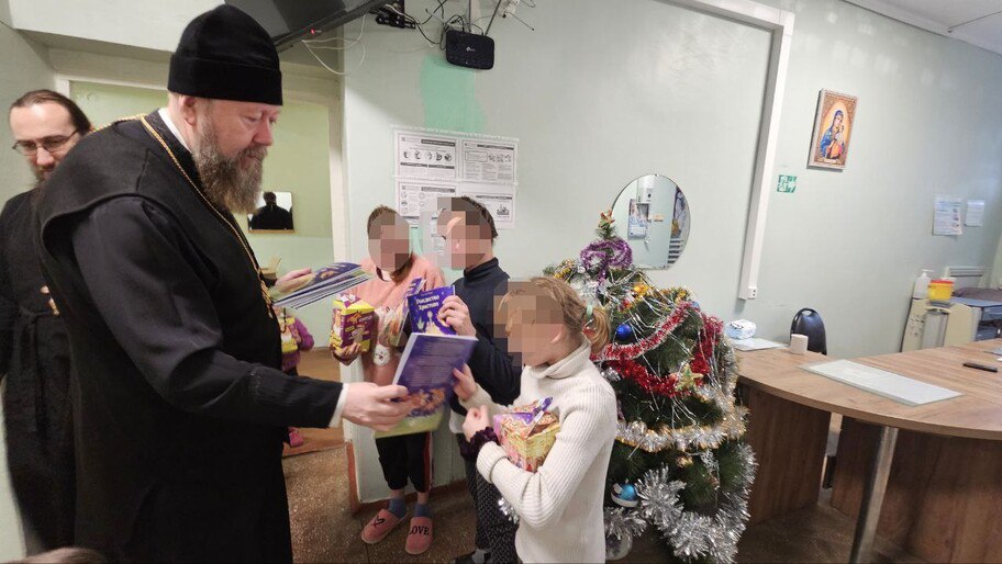Детей в больнице Скадовска поздравили с Рождеством