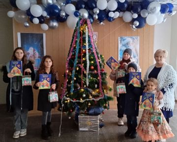 Благодарим за новогодние подарки для детей!