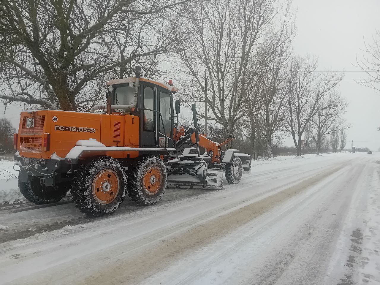 В Скадовском округе дорожные службы работают в усиленном режиме из-за ухудшения погодных условий