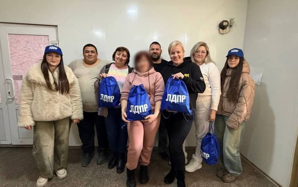 Коллектив Херсонского РО ЛДПР поздравил Херсонскую областную типографию с профессиональным праздником