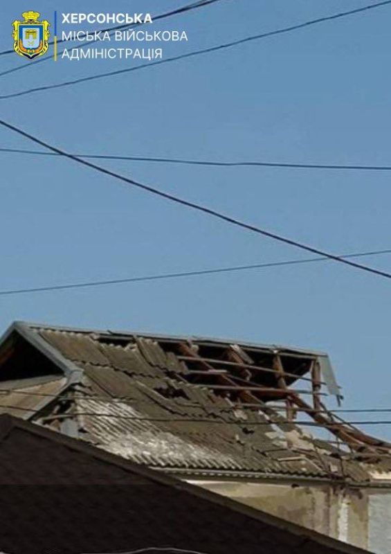 А на том берегу.... Правобережье Херсонщины: обзор новостей за день По обстрелам и пострадавшим Ориентировочно в 12: 30 "прилетело" по Зеленовке. 28-летняя женщина получила взрывную травму и осколочные ранения спины